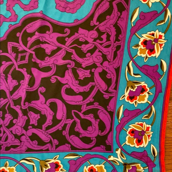 Vintage Ellen Tracy 35” sq jewel tone silk scarf - Picture 4 of 8